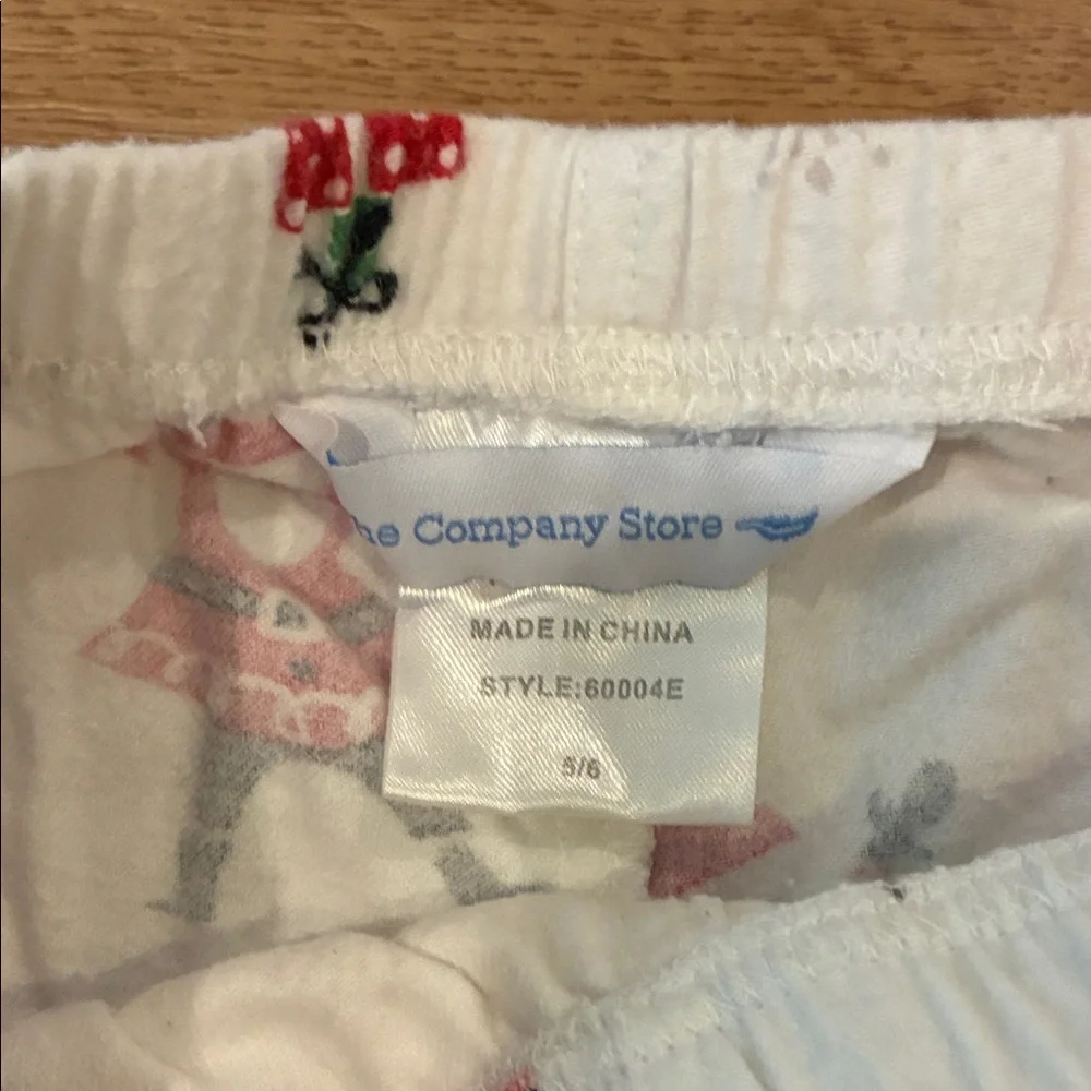 The Company Store Kids 100% Cotton Flannel Pajama‎ Set - White, Santa Reindeer